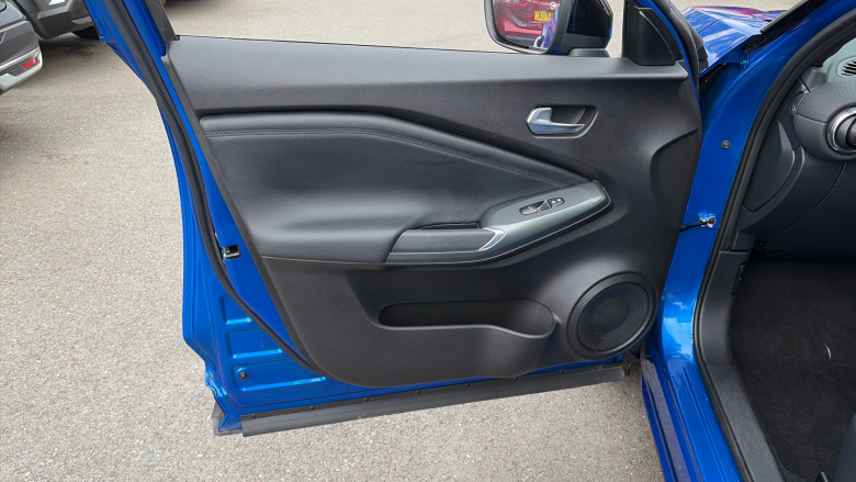 Nissan Juke 1.6 Hybrid N-Connecta 5dr Auto Hybrid Hatchback